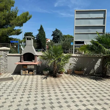 Lena Apartment *
